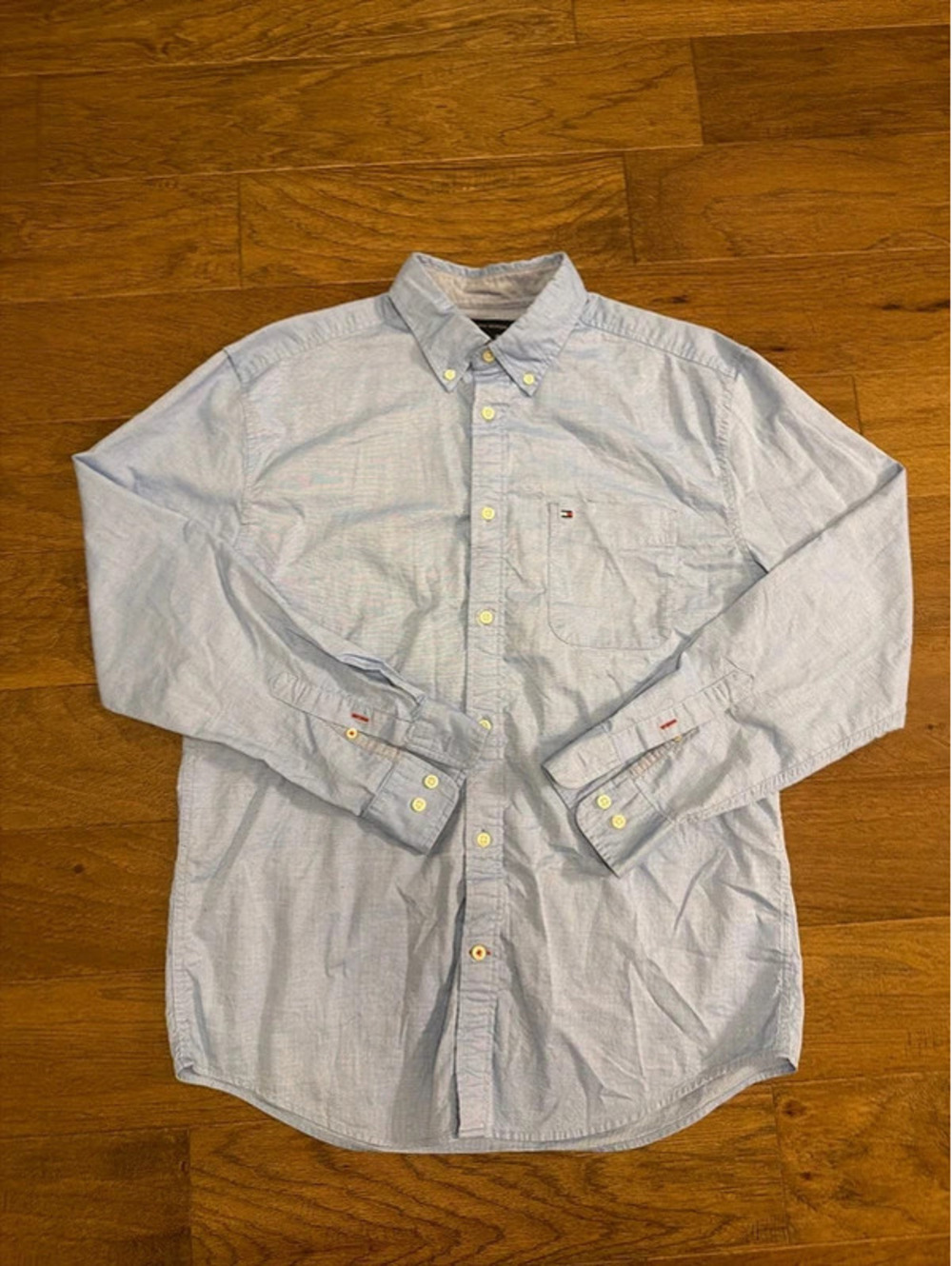 Tommy Hilfiger Men’s M Classic Fit Light Blue Oxford Button Down Shirt